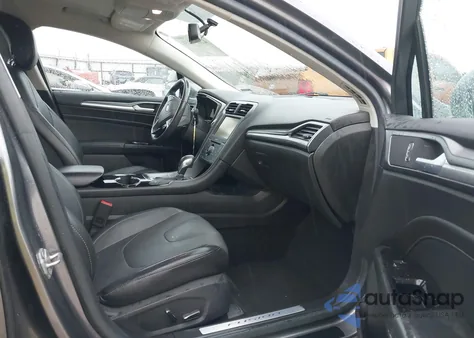 2014 Ford Fusion Titanium z USA, uszkodzony, nr VIN 3FA6P0D99ER198542